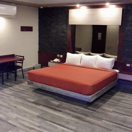Hotel Plaza Arteaga مونتيري المظهر الخارجي الصورة