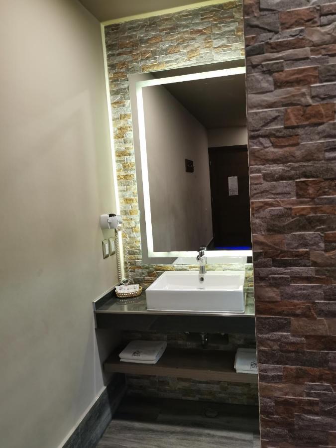 Hotel Plaza Arteaga مونتيري المظهر الخارجي الصورة